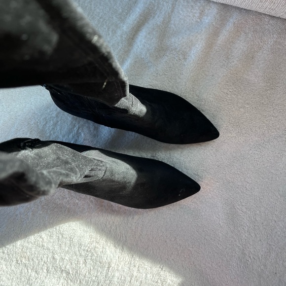 Steve Madden block heel over the knee suede boot - Picture 5 of 7